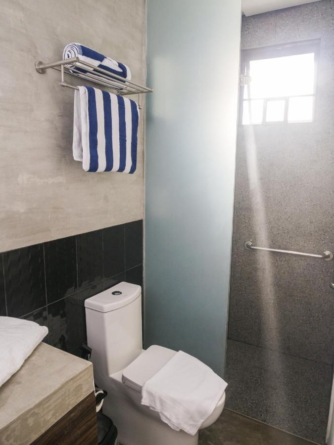 Siargao Bed And Brewery Hotel Хенерал Луна Екстериор снимка