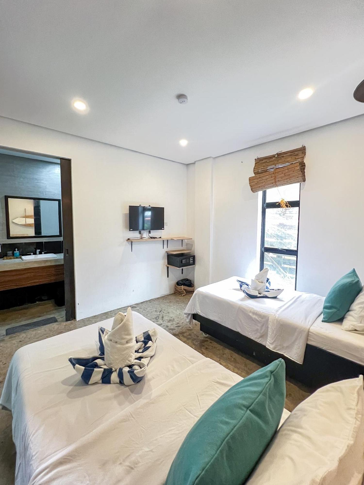 Siargao Bed And Brewery Hotel Хенерал Луна Екстериор снимка