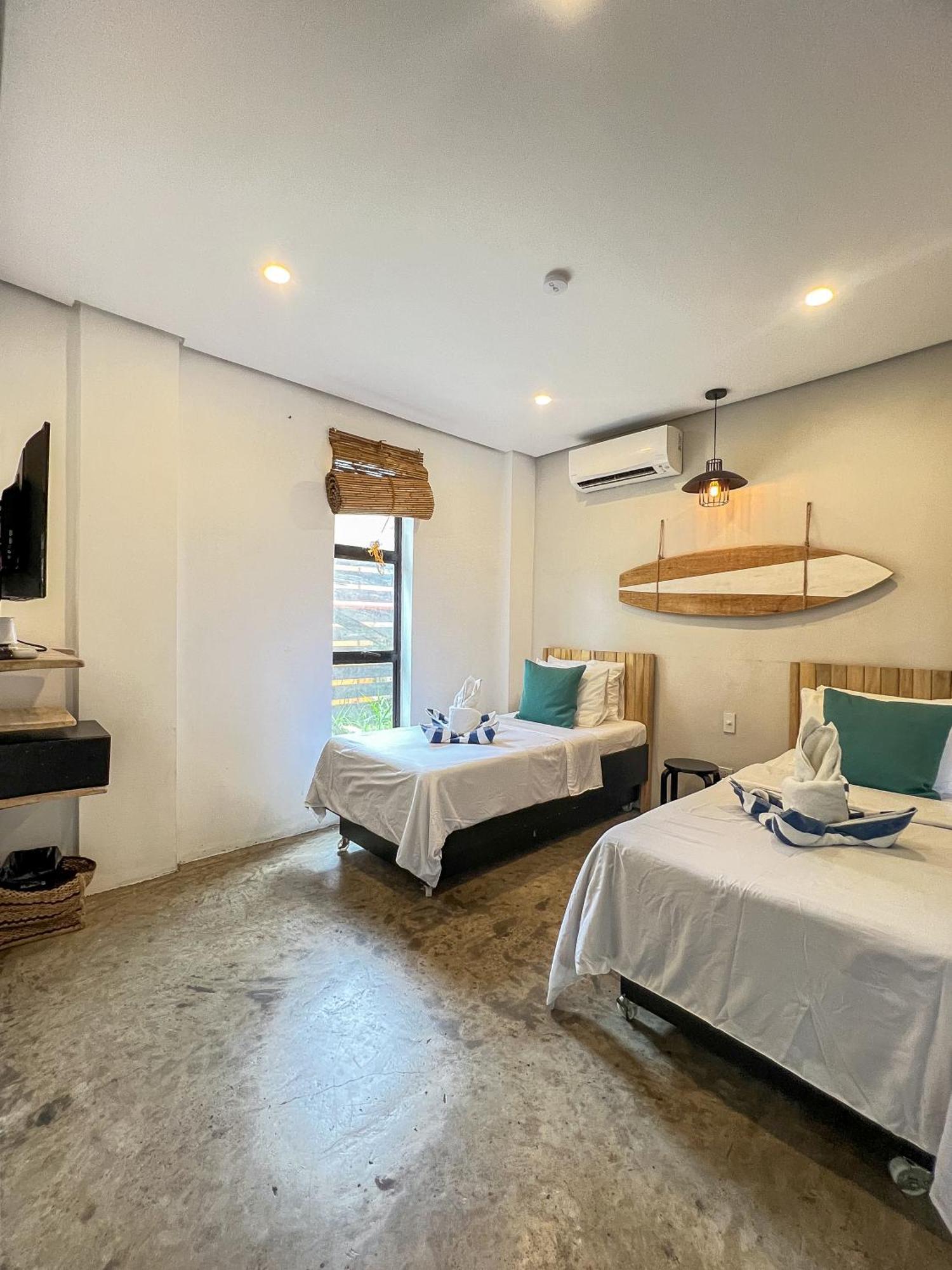 Siargao Bed And Brewery Hotel Хенерал Луна Екстериор снимка