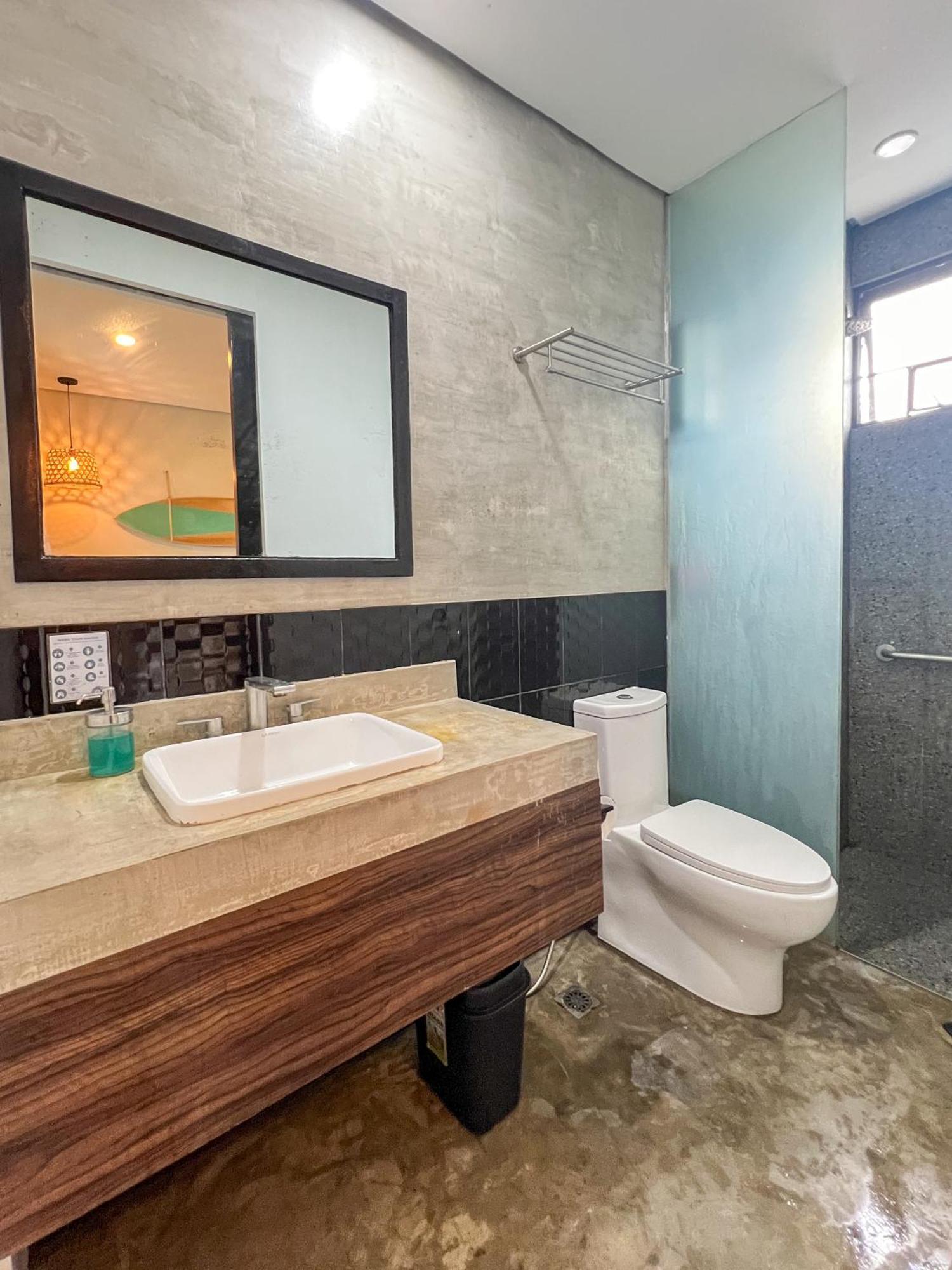 Siargao Bed And Brewery Hotel Хенерал Луна Екстериор снимка
