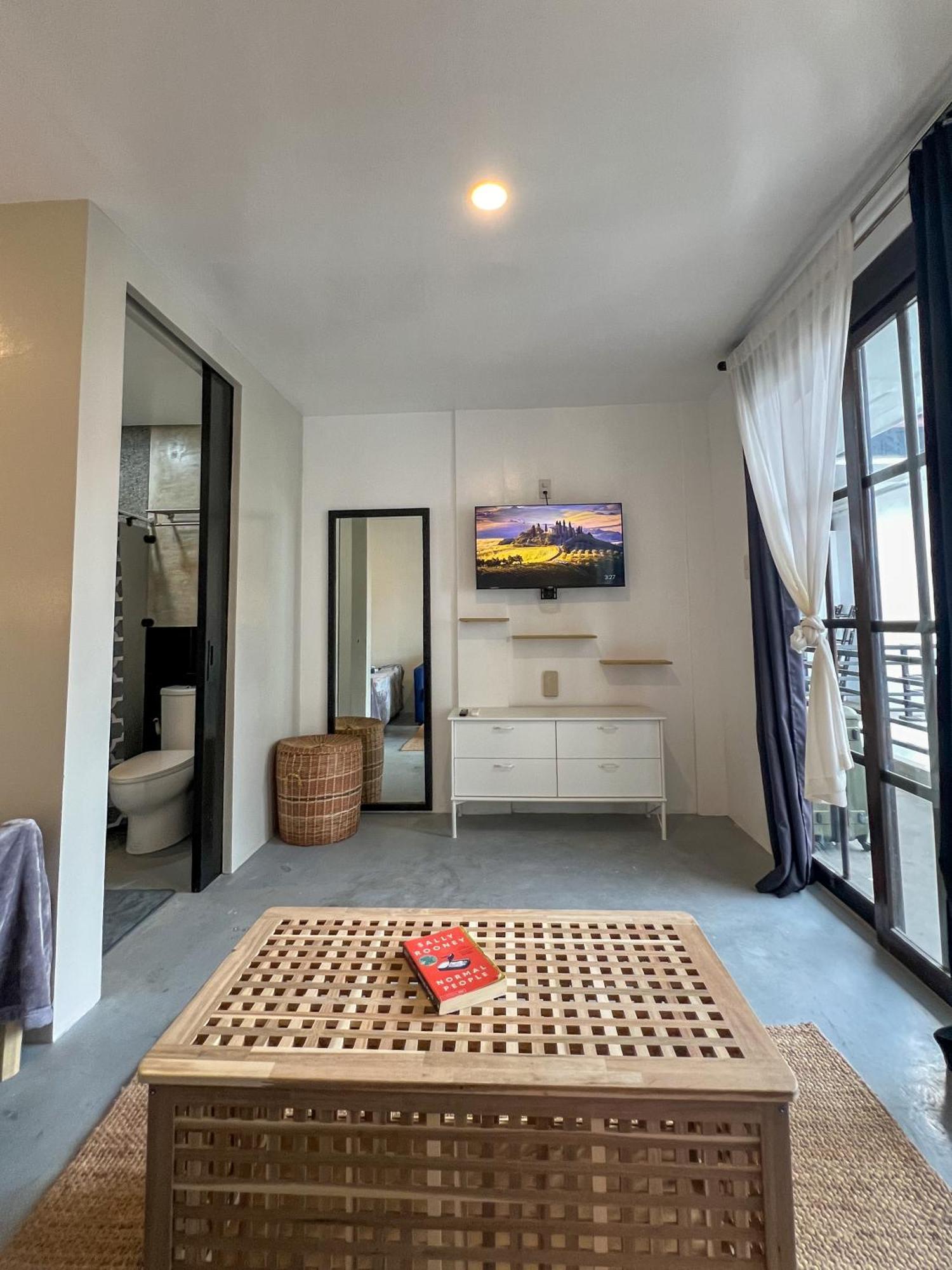 Siargao Bed And Brewery Hotel Хенерал Луна Екстериор снимка